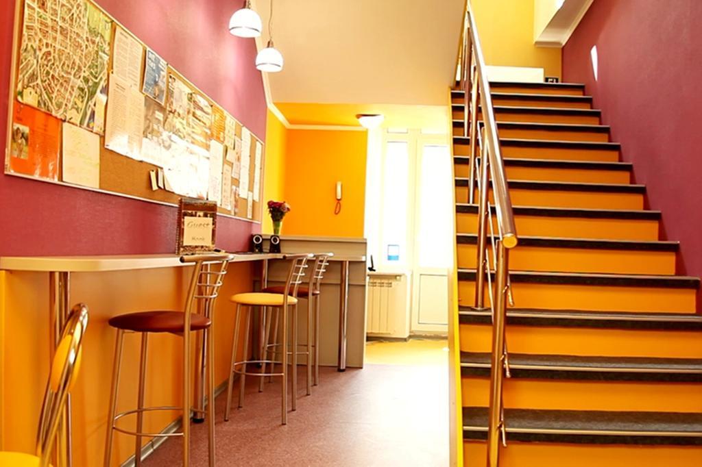 Zigzag Hostel Киев Экстерьер фото